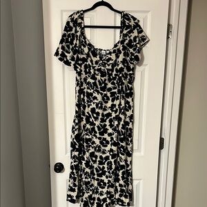 GAP Black and White Floral Maxi Dress